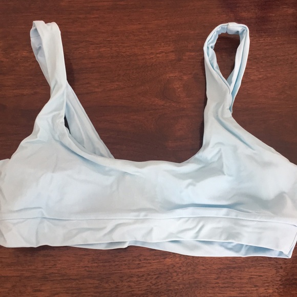 Bikini - Picture 3 of 3